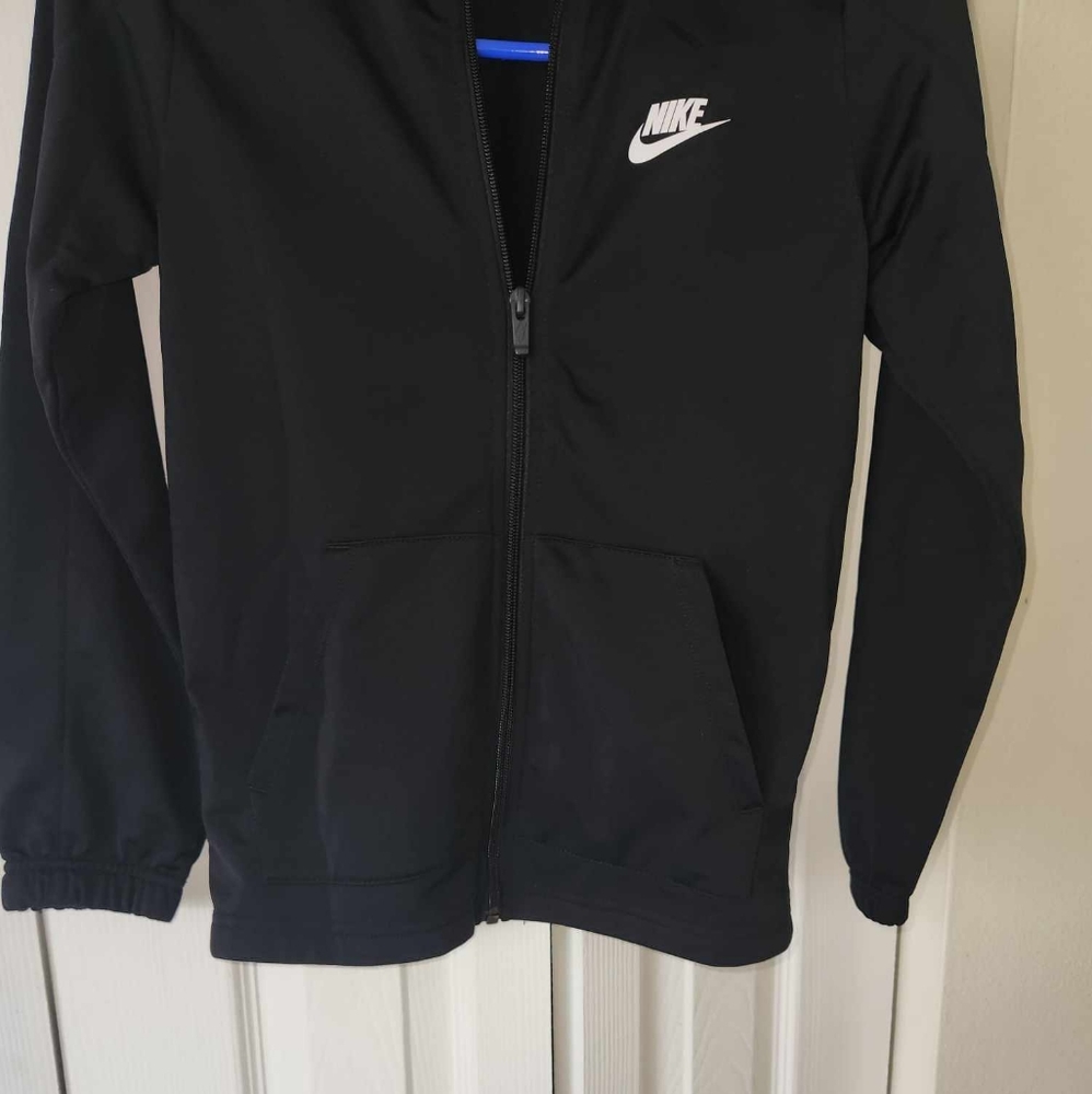 Nike Jacket - Picture 4 of 7